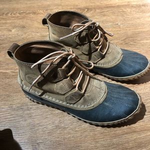 Sorel Waterproof “Out N About” boots